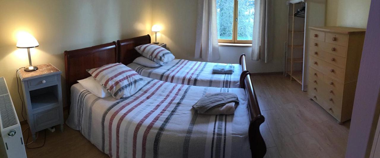 Moyon The Magnolias B&B מראה חיצוני תמונה